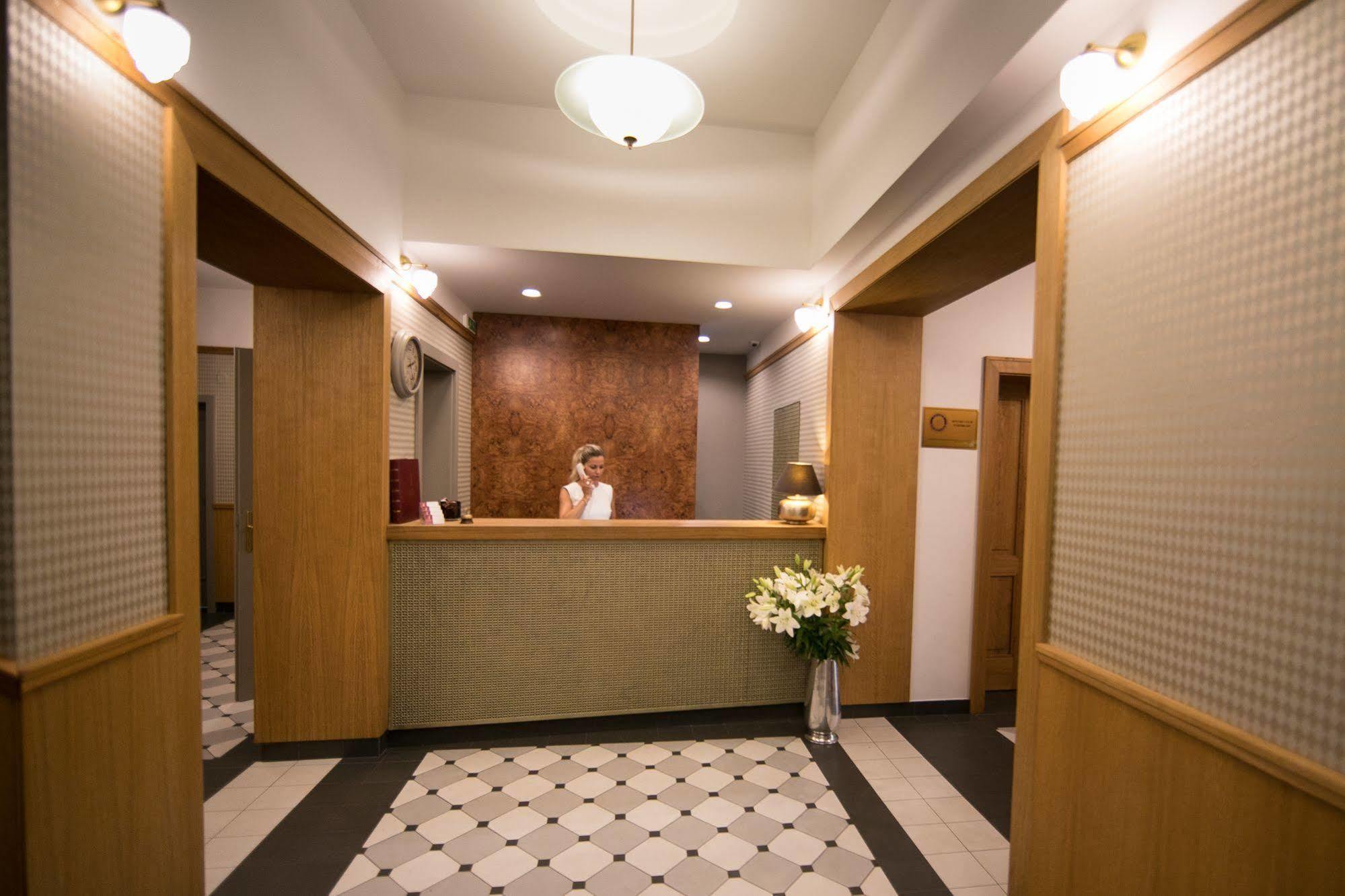Hotel Golfi Poděbrady Buitenkant foto